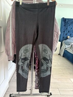 Terez Black SKULL Activewear Leggings